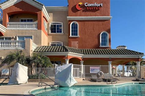 Comfort Suites Oceanside Camp Pendleton Area from ₱4,405..
